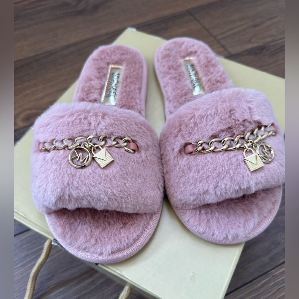 Michael Kors Alexis Slide Size 6